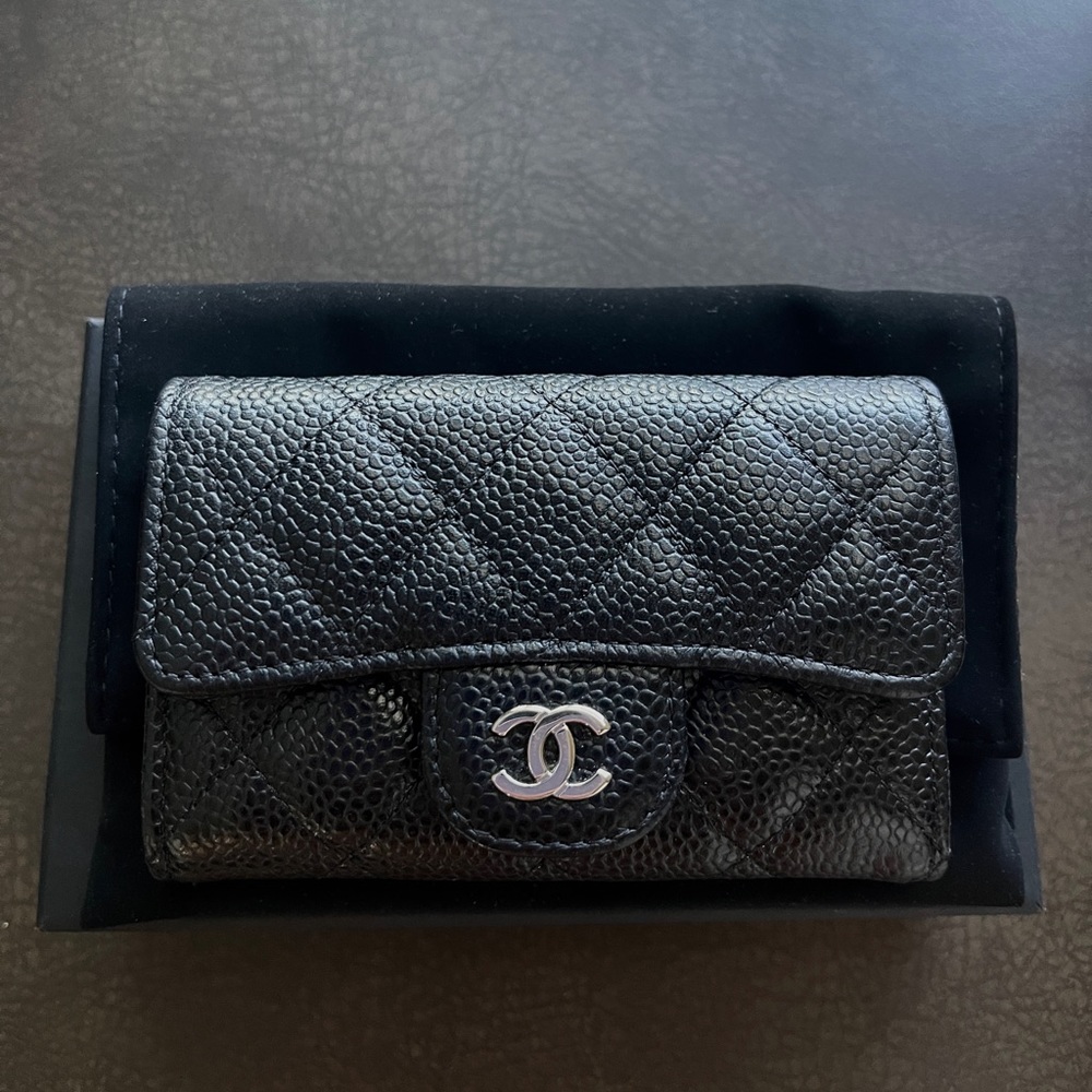 Chanel classic caviar card holder